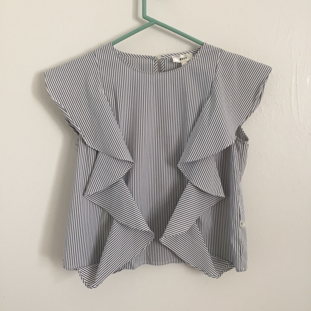 NYTT striped ruffle top NWOT
